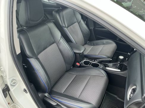 Used 2019 Toyota Corolla SE FWD image 22