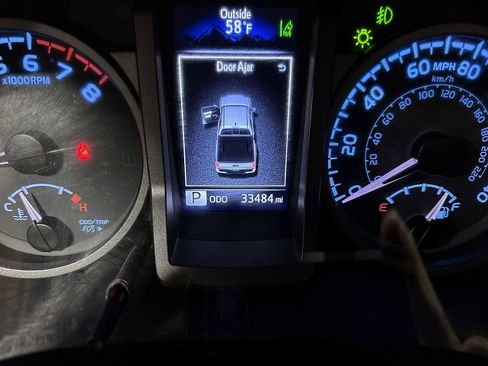 Certified 2022 Toyota Tacoma TRD Sport image 19