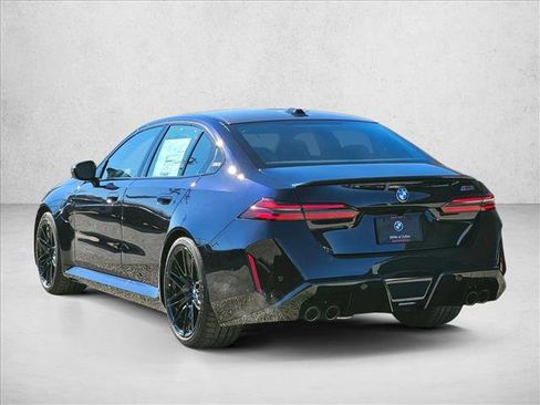 New 2026 BMW M5 image 7