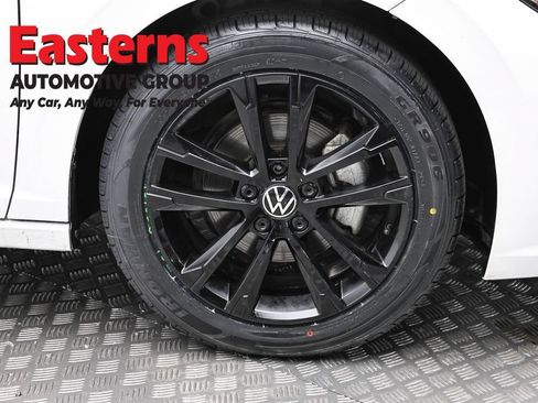 Used 2024 Volkswagen Jetta Sport FWD image 31