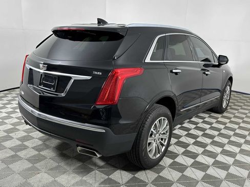 Used 2017 Cadillac XT5 Luxury image 8