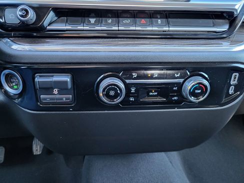 Used 2024 Chevrolet Silverado 2500 LT image 15