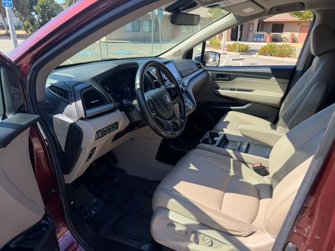 Used 2019 Honda Odyssey EX-L image 8
