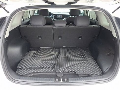 Certified 2022 Kia Niro LXS image 28
