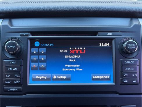 Used 2016 Nissan Titan SL image 27