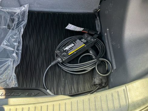 Used 2020 Chevrolet Bolt LT FWD image 19