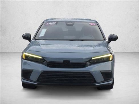 Used 2022 Honda Civic Sport image 2