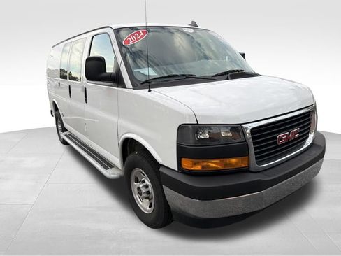 Used 2024 GMC Savana 2500 w/ Driver Convenience Package RWD image 14