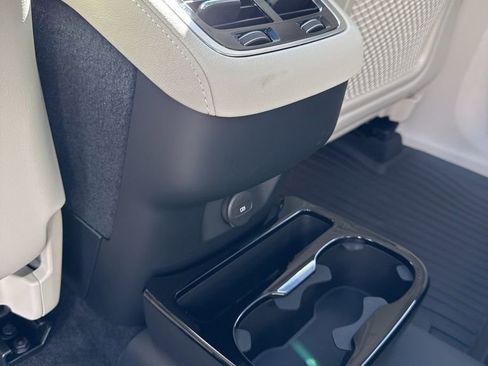 New 2026 Volvo XC90 B6 Ultra w/ Protection Package Premier image 17