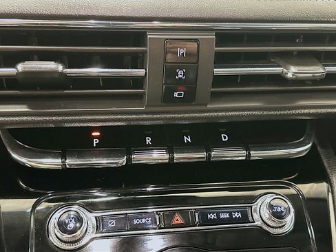 Used 2022 Lincoln Corsair AWD w/ Equipment Group 101A image 25