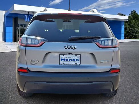 Used 2020 Jeep Cherokee Latitude Plus w/ Cold Weather Group AWD/4WD image 21