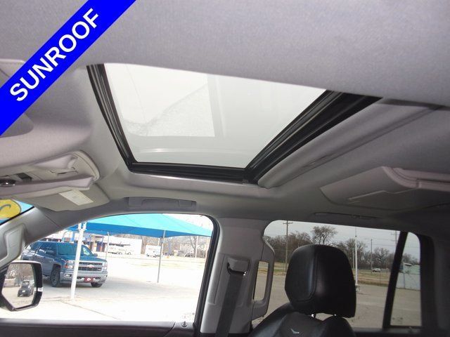 Used 2020 Cadillac Escalade Premium Luxury AWD/4WD image 4