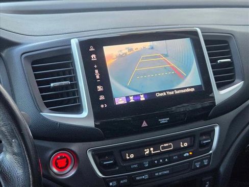 Used 2018 Honda Ridgeline RTL-T image 11