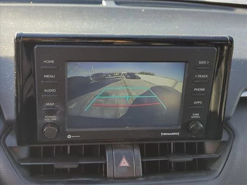 Used 2020 Toyota RAV4 LE image 14