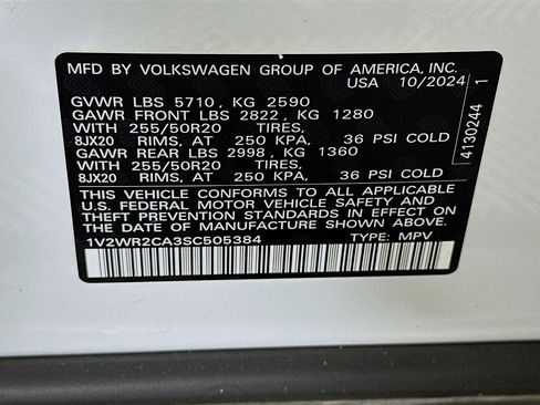 Used 2025 Volkswagen Atlas SE FWD image 12