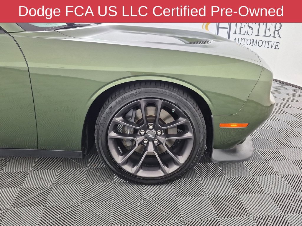 Used 2022 Dodge Challenger R/T Scat Pack RWD image 12