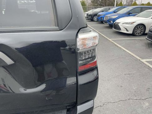 Used 2023 Toyota 4Runner TRD Off-Road Premium image 18