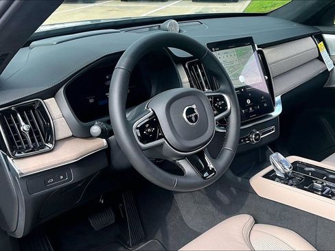 New 2026 Volvo XC90 T8 Ultra w/ Lounge Package AWD/4WD image 31