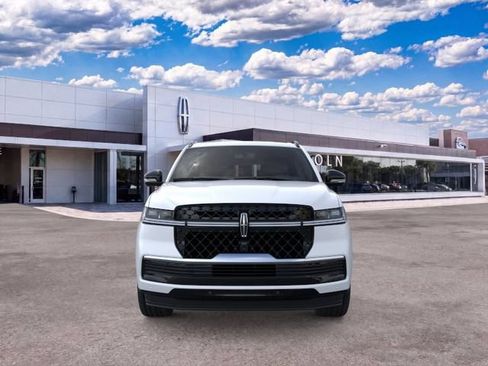 New 2026 Lincoln Navigator L Reserve w/ Jet Appearance Package AWD/4WD image 6