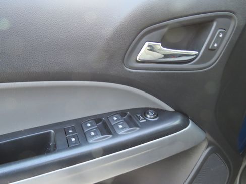 Used 2020 Chevrolet Colorado LT image 15