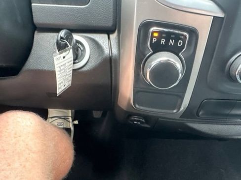 Used 2019 RAM 1500 Classic SLT RWD image 19