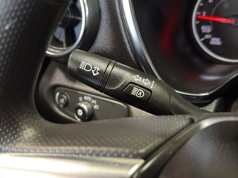 Used 2025 Chevrolet Blazer LT image 23