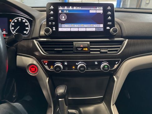 Used 2018 Honda Accord EX-L image 27