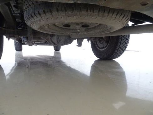 Used 2015 Ford F250 XLT w/ XLT Value Package image 12