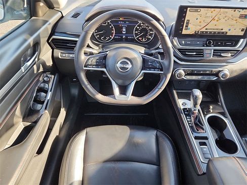 Certified 2023 Nissan Altima 2.5 SR w/ SR Premium Package image 12