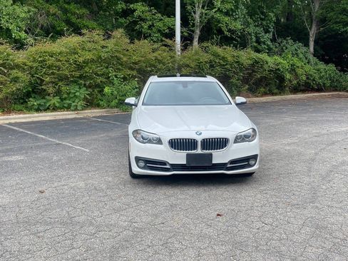 Used 2015 BMW 528i xDrive Sedan AWD/4WD image 2