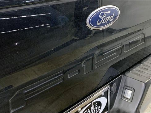 Used 2019 Ford F150 XLT w/ Equipment Group 302A Luxury AWD/4WD image 29