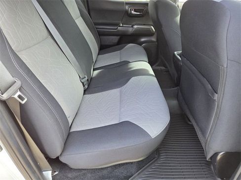 Used 2023 Toyota Tacoma TRD Off-Road image 13