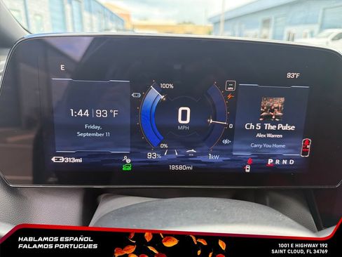 Certified 2024 Chevrolet Equinox EV RS FWD image 22