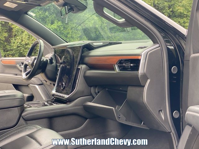 Used 2025 GMC Yukon Denali AWD/4WD image 20