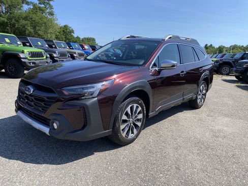 Used 2024 Subaru Outback Touring XT AWD/4WD image 11