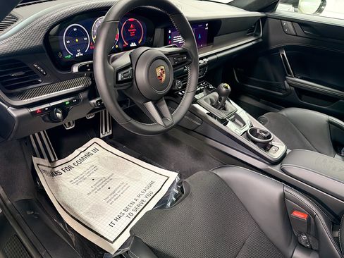 Certified 2026 Porsche 911 GT3 RWD image 4