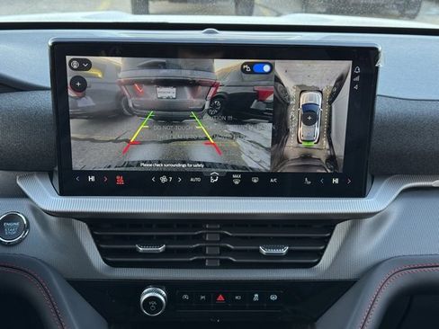 New 2026 Ford Explorer ST-Line w/ ST-Line Street Pack image 4