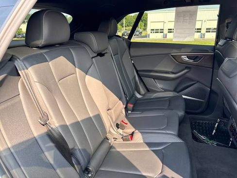 Used 2020 Audi Q8 Premium Plus w/ Premium Plus Package AWD/4WD image 14