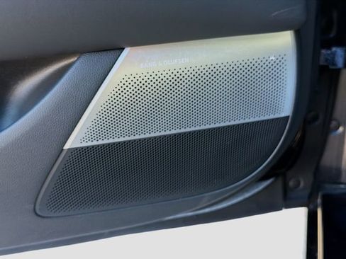 Used 2025 Genesis G90 3.5T image 24