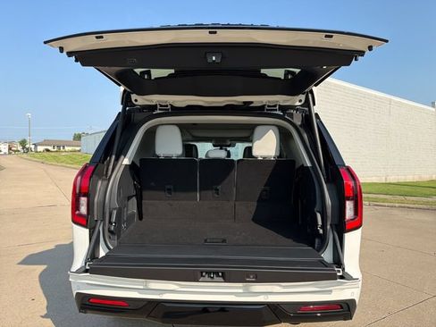 New 2027 Ford Expedition Platinum AWD/4WD image 7