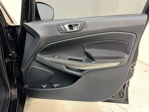 Used 2018 Ford EcoSport SE w/ SE Convenience Package image 28