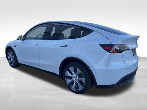 Used 2021 Tesla Model Y Long Range AWD/4WD image 7