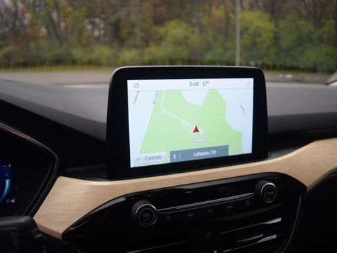 Used 2022 Ford Escape Titanium w/ Titanium Elite Package image 10