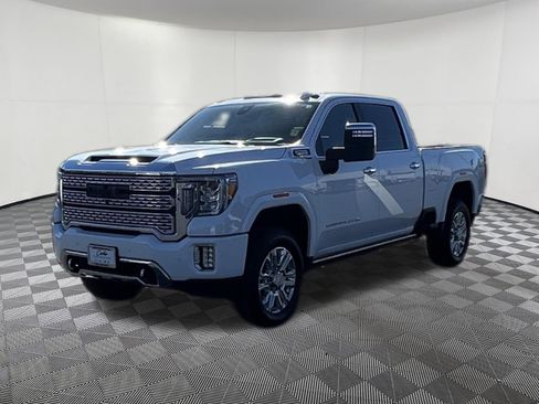 Used 2022 GMC Sierra 3500 Denali w/ Denali Ultimate Package image 3