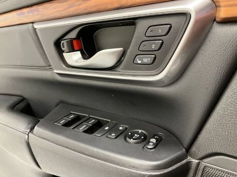 Used 2019 Honda CR-V Touring image 24