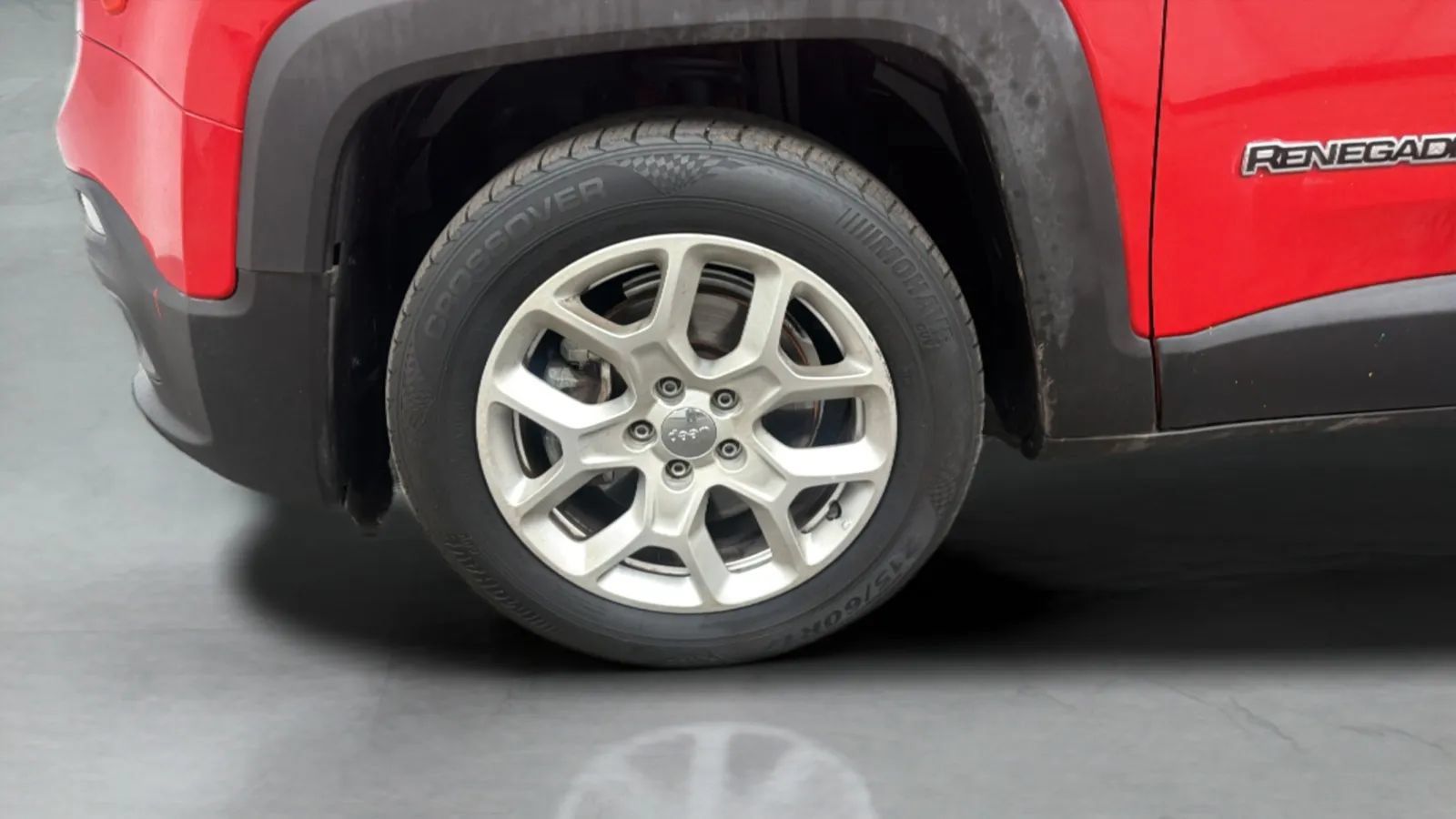 Used 2015 Jeep Renegade Latitude w/ Popular Equipment Group FWD image 27