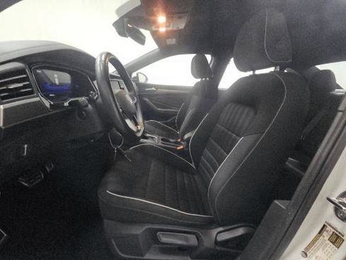 Used 2024 Volkswagen Jetta Sport FWD image 21