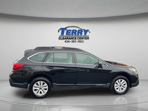 Used 2018 Subaru Outback 2.5i image 1