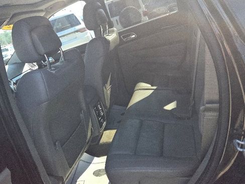 Used 2012 Jeep Grand Cherokee Laredo image 11