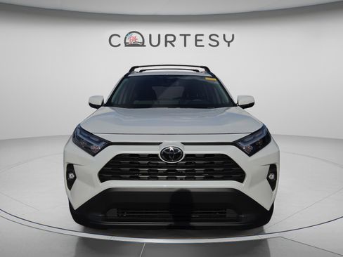Certified 2025 Toyota RAV4 XLE Premium image 4